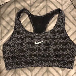 Black and white nike sports bra